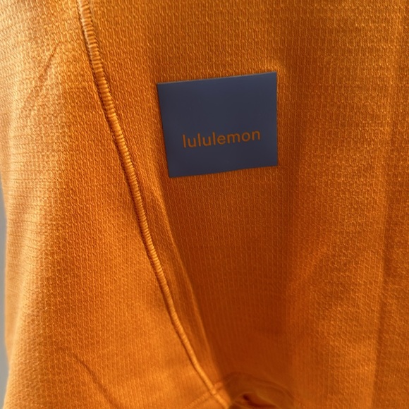 Lululemon hiking tank - Picture 3 of 6
